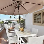 Hotell Oleandra *